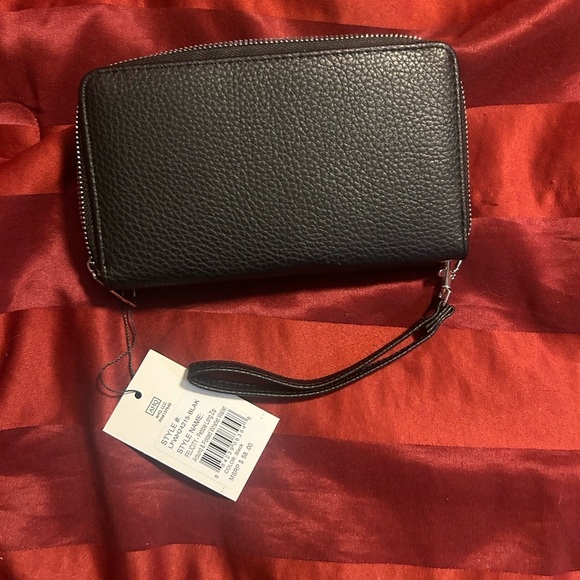 London Fog Black long zip around  Wristlet wallet - Picture 2 of 4